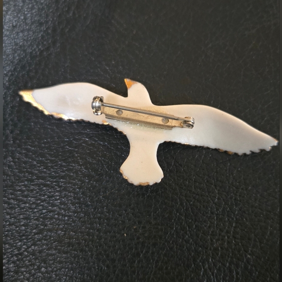 Porcelain & gold artisan seagull brooch pin - Picture 5 of 7